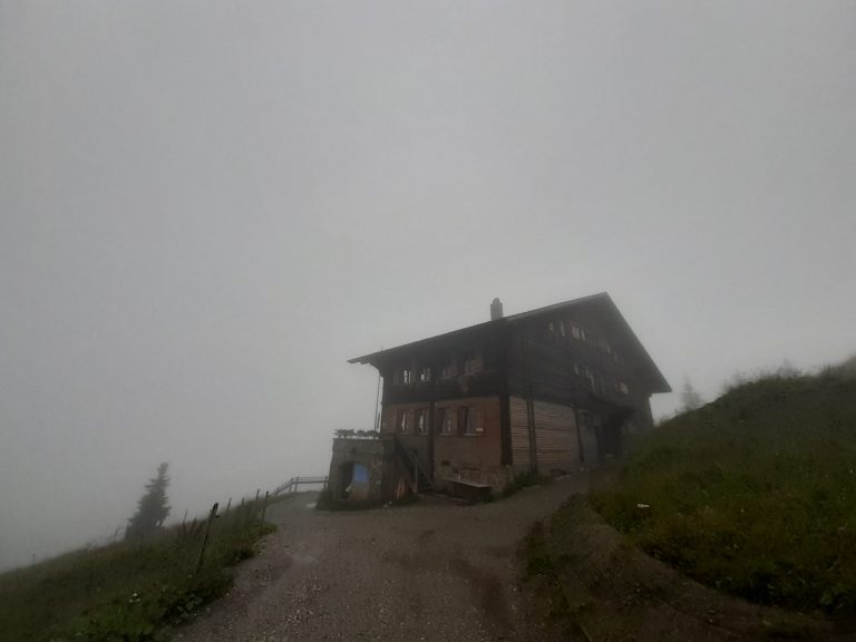 gastlosen-jaun-fribourg-chalet-soldat