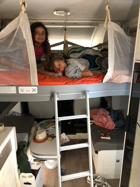 wikicamper-bretagne-famille-camping-caravane