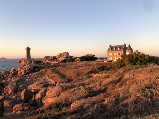 bretagne-camping-car-granit-rose