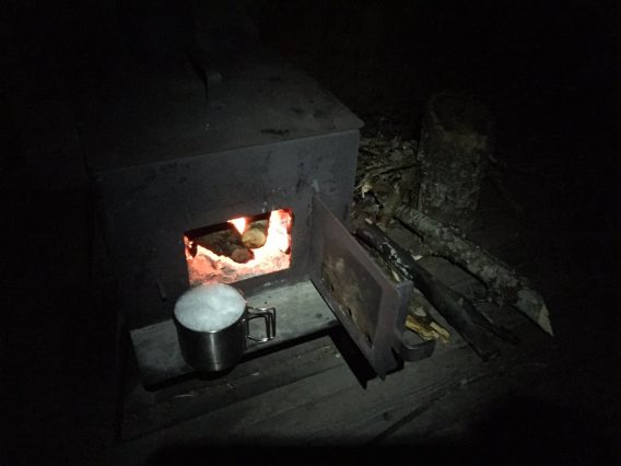 sabandonner-a-vivre-alu-mette-8 feu-bois-bivouac-micro-aventure